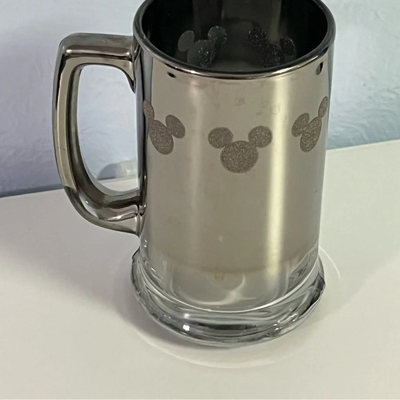 Vintage Disney chrome / mirrored mug / handled beer drinking glass - Picture 3 of 12